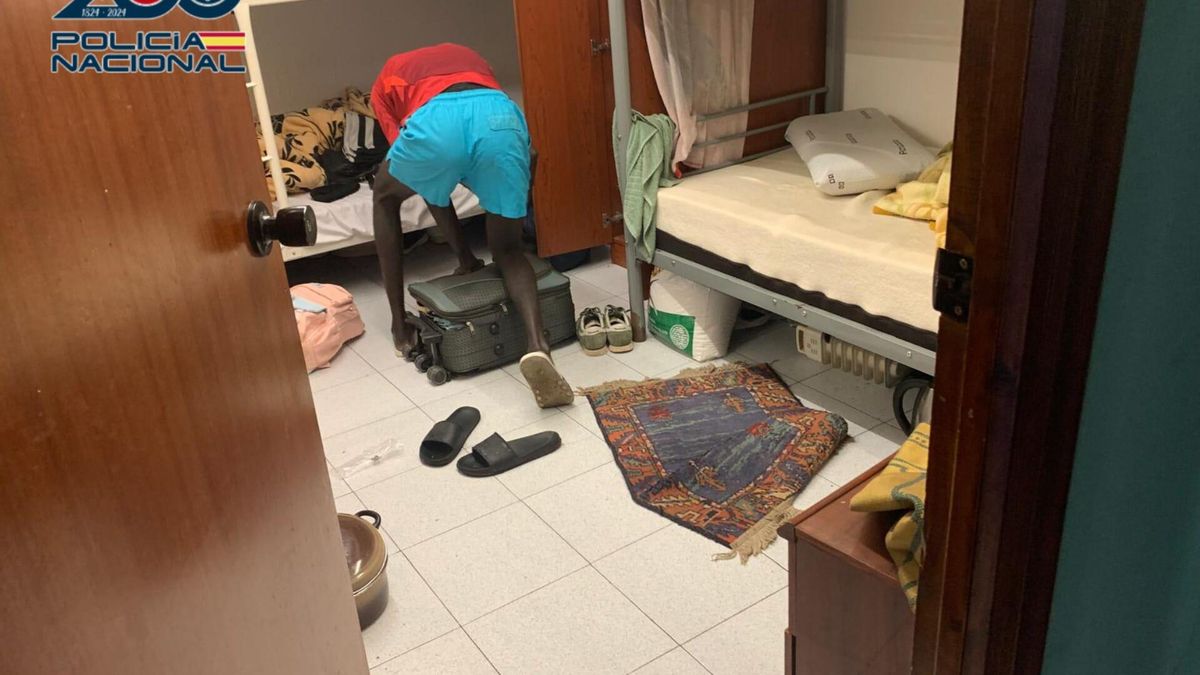 Desalojo del hostal ilegal de Plaza Roma