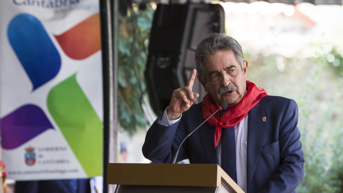 Miguel Ángel Revilla durante su discurso en el Día de Cantabria.