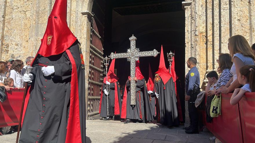 Cruz de Guía de la Caridad.
