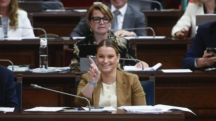 La presidenta del Govern balear del PP: "Vivan Bad Bunny y las personas que vienen a integrarse y a respetar nuestras leyes"