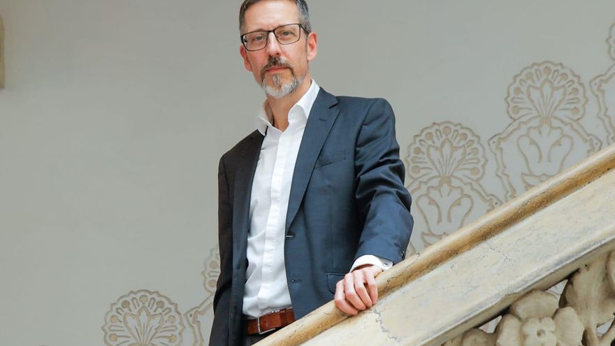 Alex Cobham: "Los bancos son cómplices de la evasión fiscal. Hasta que no haya consecuencias penales, nada cambiará”