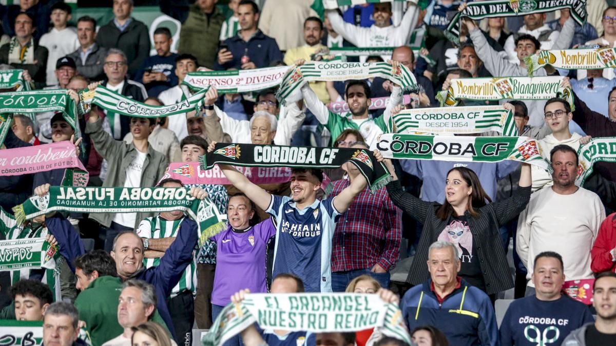 Grada Blanquiverde del Córdoba CF - Real Zaragoza