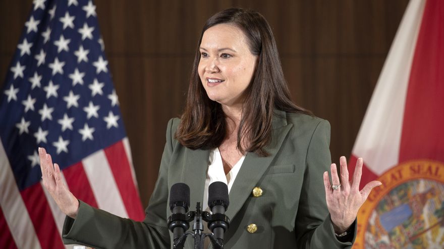 Una corte de apelaciones respalda a Florida en el bloqueo a la política de liberación de inmigrantes