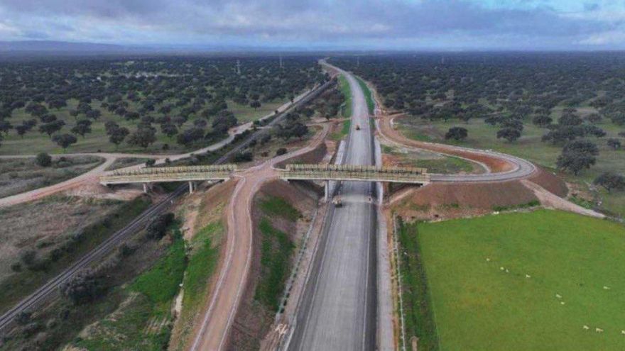 El Gobierno licita por 14,7 millones los proyectos del AVE entre Talavera y Talayuela para agilizar la conexión con Extremadura