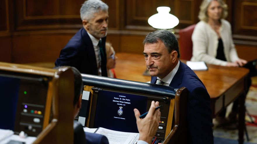 Aitor Esteban se reúne en Madrid con Pedro Sánchez en su primer contacto tras asumir la presidencia del PNV