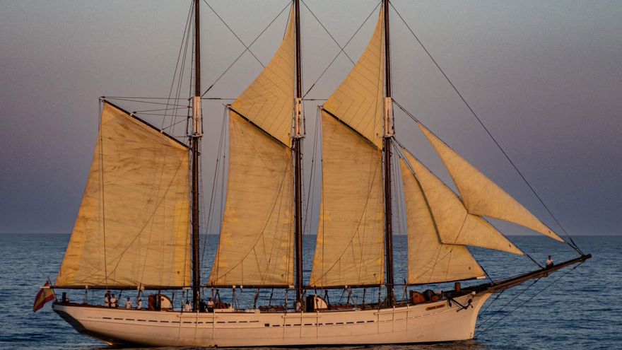 El buque histórico Pascual Flores.