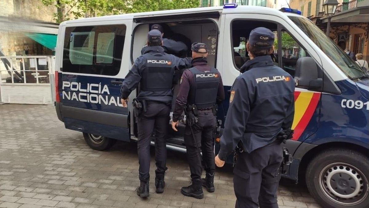 La Policía Nacional despliega en Palma una operación antiterrorista y detiene a al menos una persona