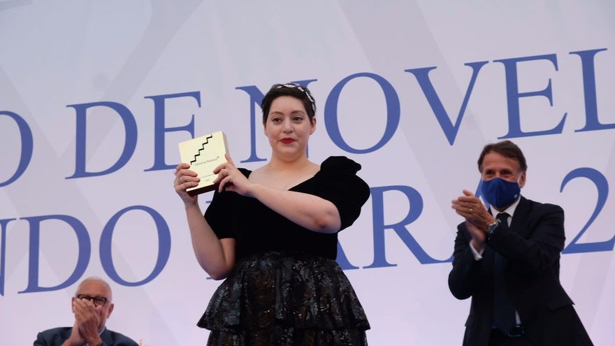 Cómo pasar de publicar relatos en internet a ganar el Fernando Lara en solo cinco años