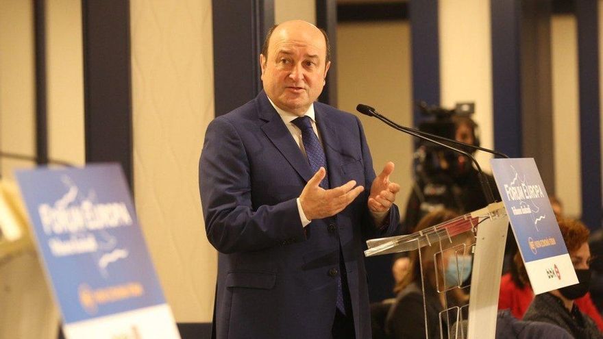 Ortuzar ve necesario un nuevo PP "fuerte" pero "con ese Vox tan rampante, hay que proteger" a Sánchez