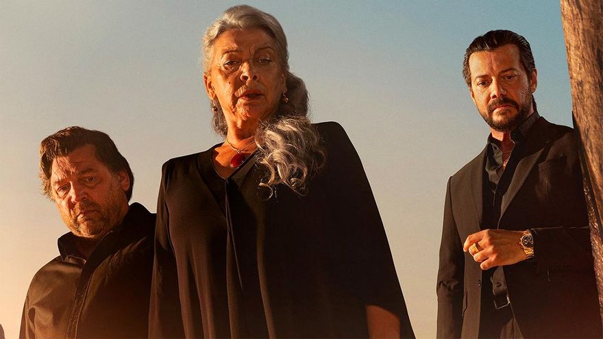 Tres ex de 'La casa de papel' abren 'Dos tumbas' en Netflix: "Identificarse totalmente con un personaje es complicado"