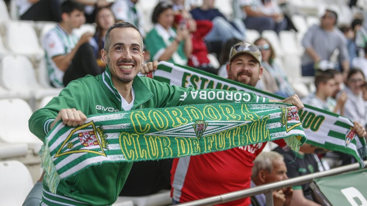 Grada Blanquiverde del Córdoba CF - Real Sociedad B