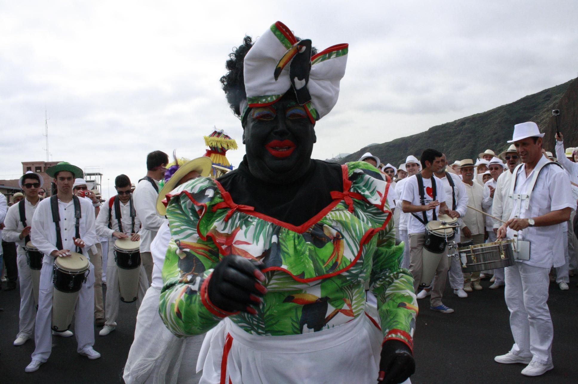 La negra Tomasa es la 'reina' de la fiesta antillana.