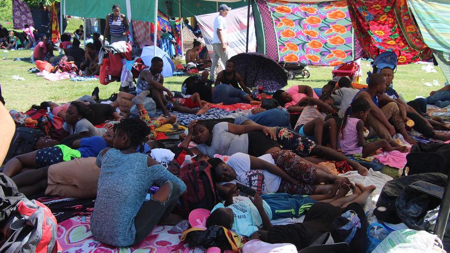 Las caravanas migrantes avanzan por México en medio de obstáculos