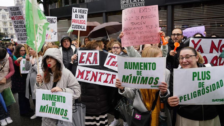 Las trabajadoras del ERA vuelven a la calle y acusan a la consejería de "demagogia y falta de respeto"