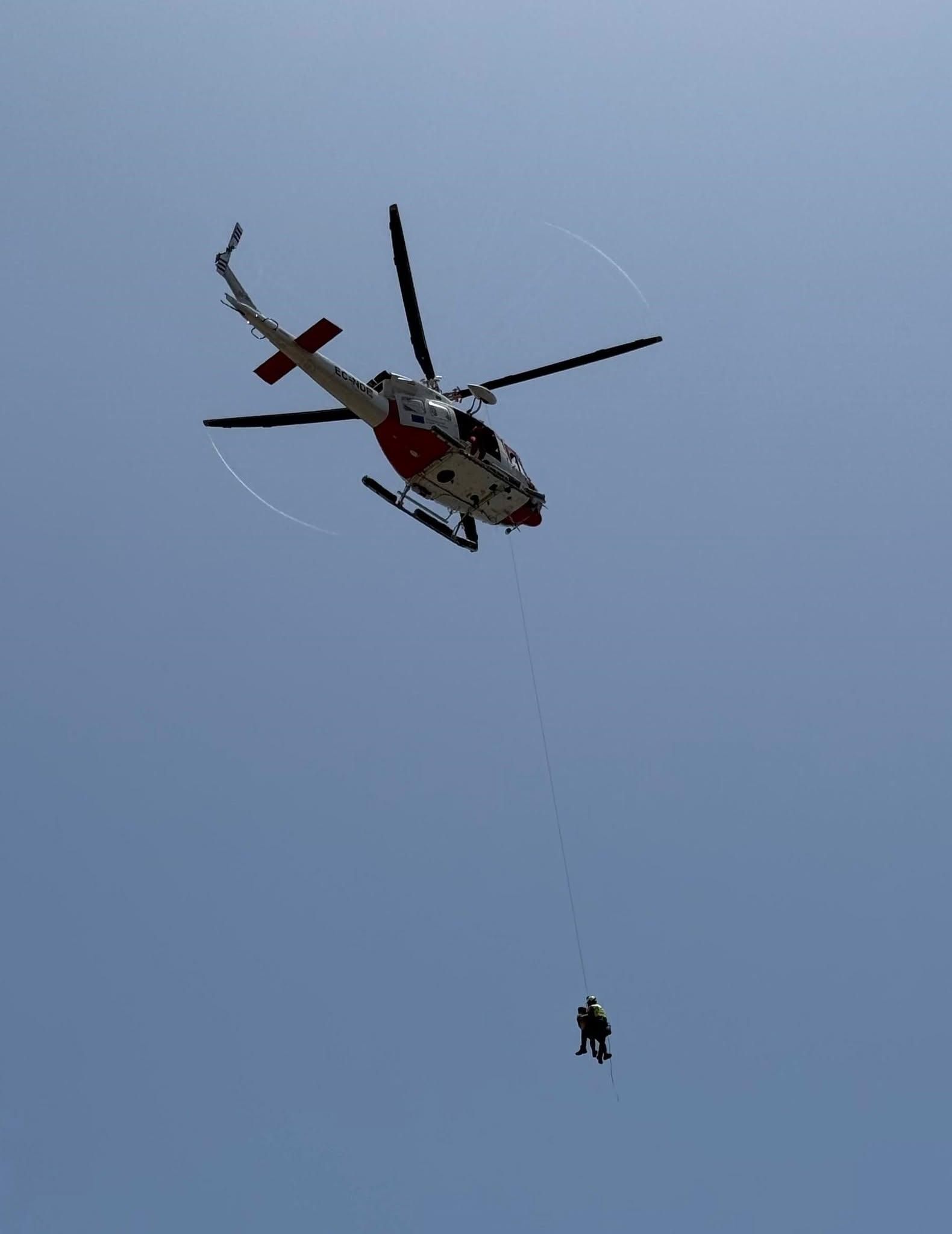 Rescate del senderista con el helicóptero del GES.