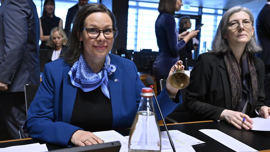 El Gobierno conservador de Suecia estudia una ley para obligar a los funcionarios a denunciar a los inmigrantes sin papeles