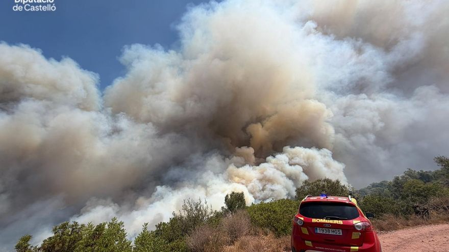 Confinan el municipio de Vilavella, en Castellón, debido al incendio de Vall d'Uixò