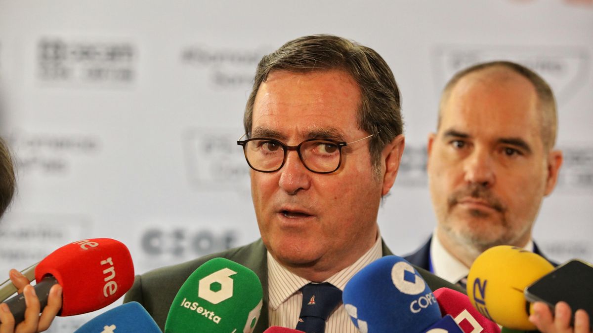 Garamendi ve "sorprendente" que habiendo más empleo se esté gastando "más que nunca" en desempleo