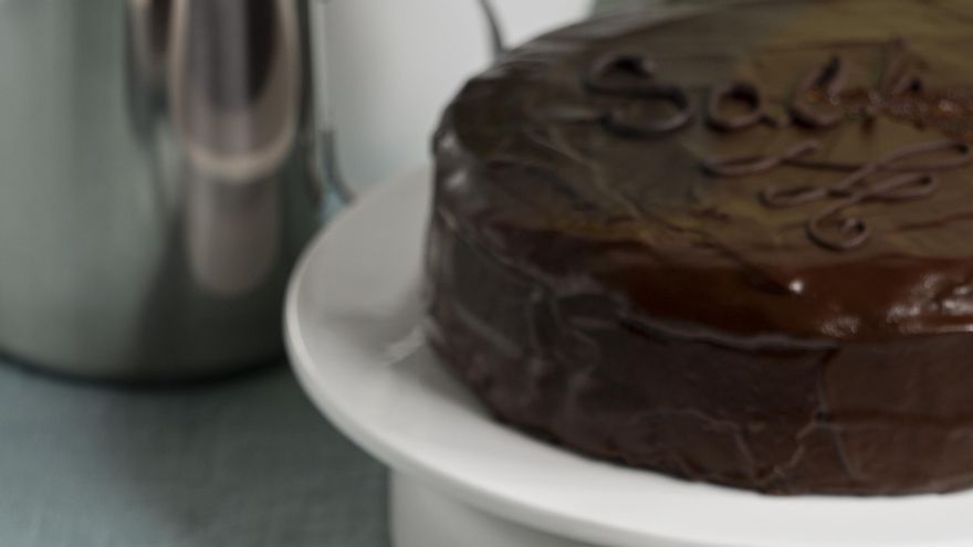 La receta fácil para hacer tarta de chocolate saludable en minutos sin usar el horno y con dos ingredientes