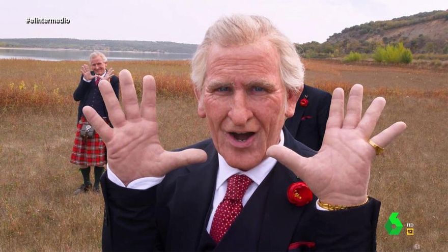 Joaquín Reyes se transforma en Carlos III para 'El Intermedio': "Como Hugh Grant, pero con más sex appeal"