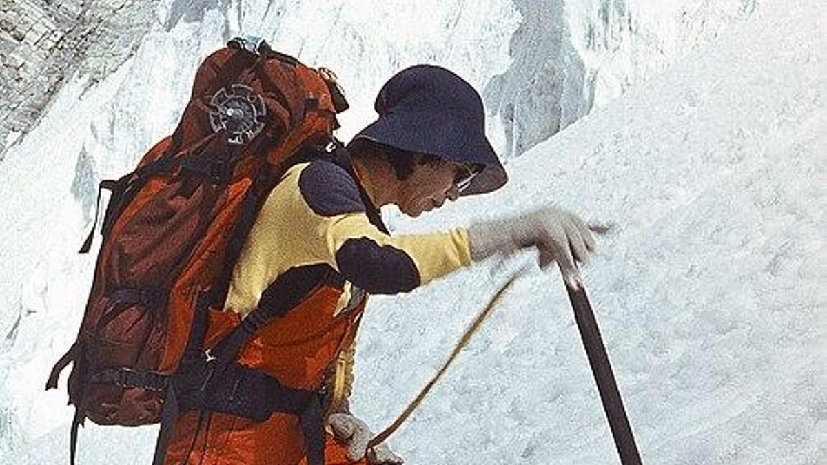 Junko Tabei, la historia olvidada de la primera mujer que subió al Everest en 1975