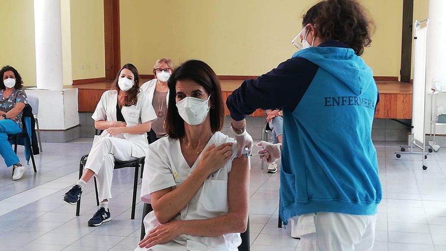 Vacunación del personal de Atención Primaria.