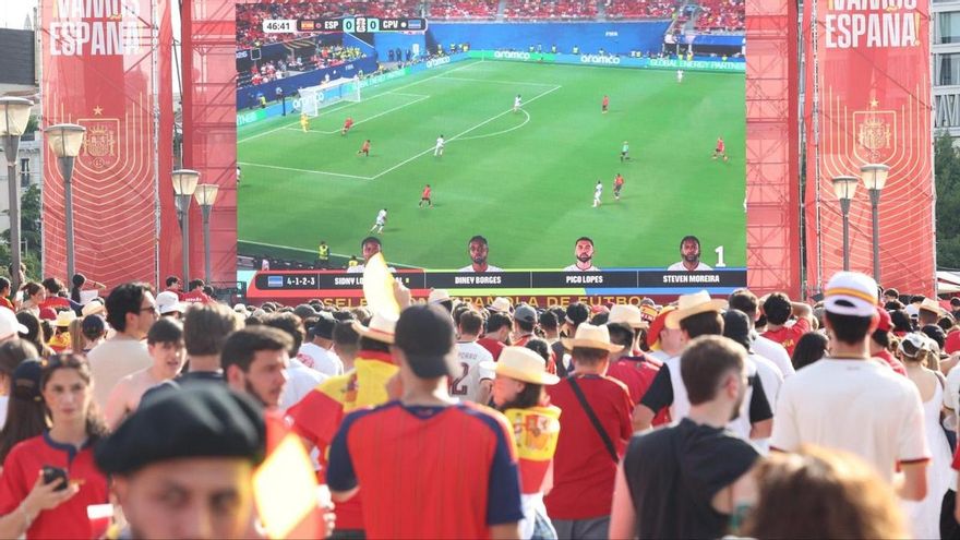Pantalla gigante y más actividades en Colón para seguir el decisivo España - Portugal de octavos del Mundial