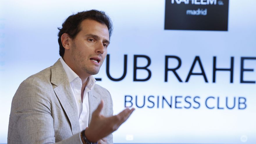 Albert Rivera promociona un club privado "con alma humanística" en Madrid: "No es un ‘coworking’ al uso"