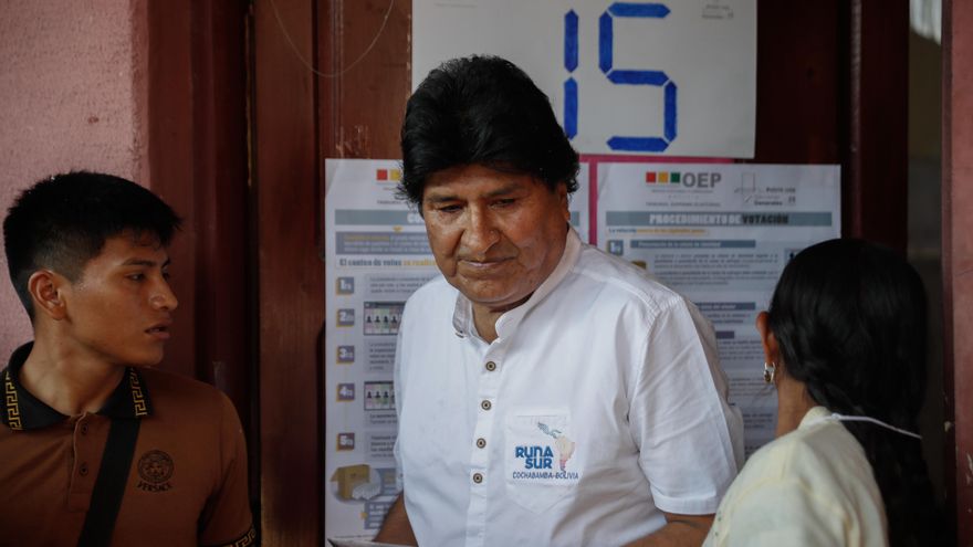 Morales anula su voto y advierte que el Gobierno tiene un plan para cometer un "fraude"