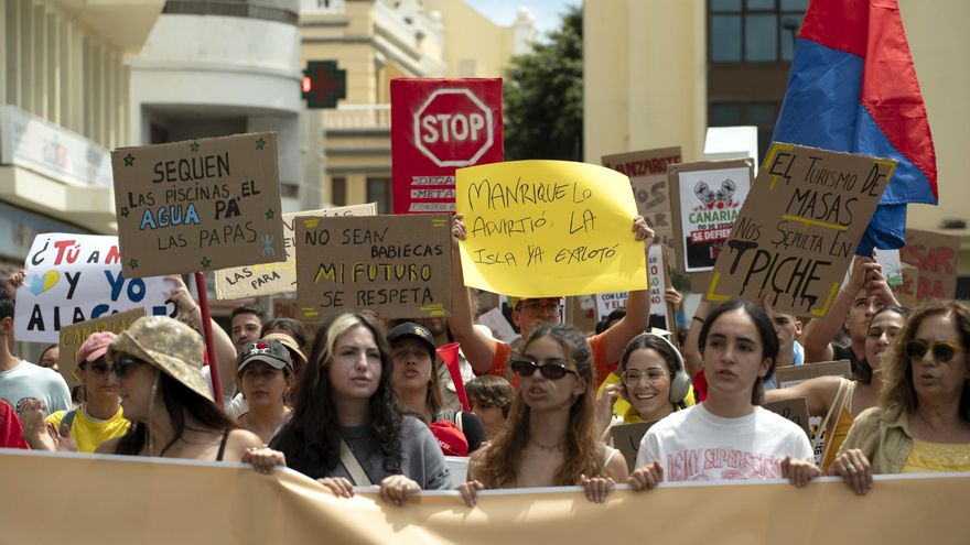La esencia de César Manrique revive en Lanzarote este 20A: ''Hoy decimos basta a la destrucción''