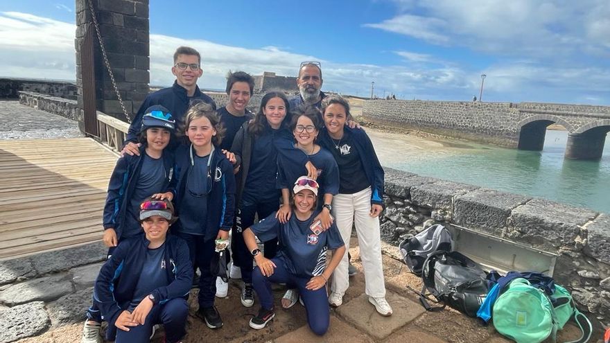 Ocho regatistas del Club de Mar Radazul toman parte del Trofeo César Manrique