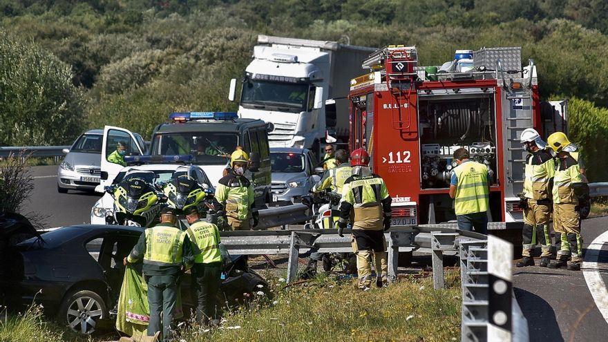 Fallecen una mujer y su hijo en un accidente de tráfico en Abegondo