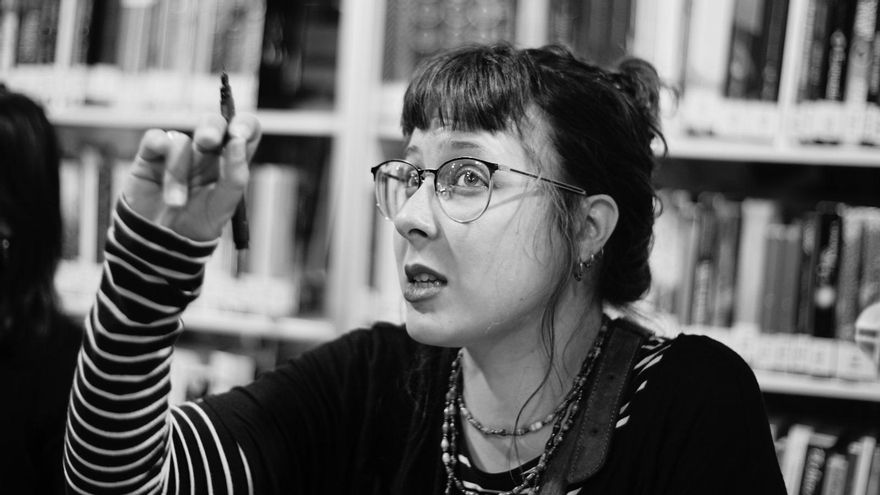 La dibujante Natalia Velarde, autora de 'Encías quemadas'