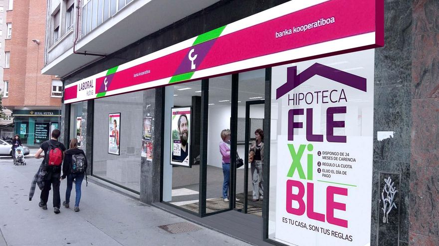 Laboral Kutxa sufre un ataque informático contra el correo que se envía a los clientes