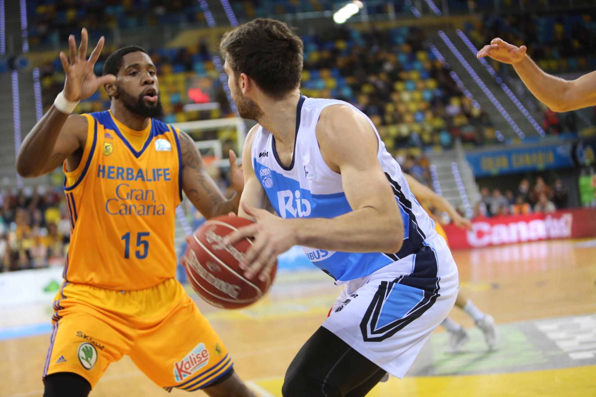 Herbalife Gran Canaria - Río Natura Mombús Obradoiro. Alejandro Ramos.