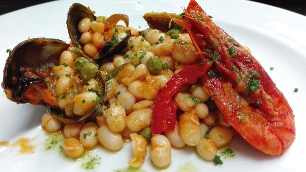 Plato de fesols (alubias) de Santa Pau a la marinera.