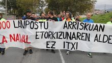 Miles de manifestantes piden la continuidad del astillero de La Naval
