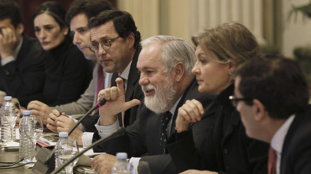 Miguel Arias Cañete recalca que ahora "sí" hay criterios "objetivos".
