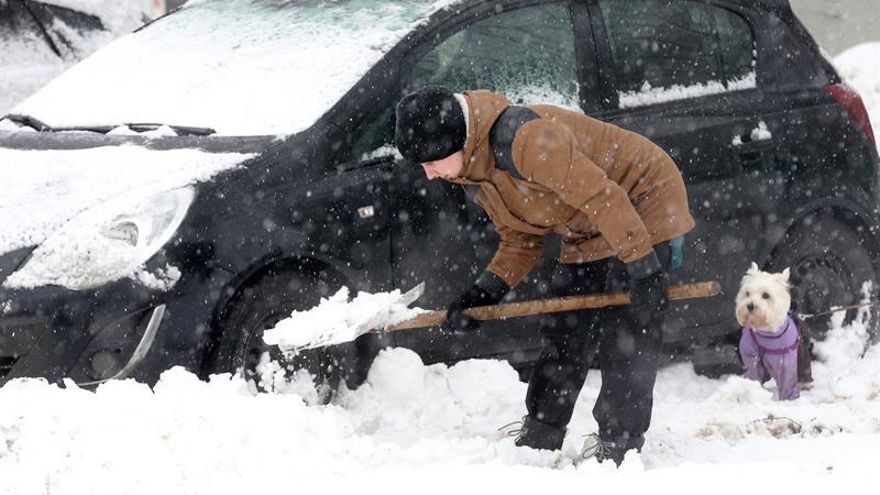 La nieve paraliza Moscú tras un récord histórico de precipitaciones