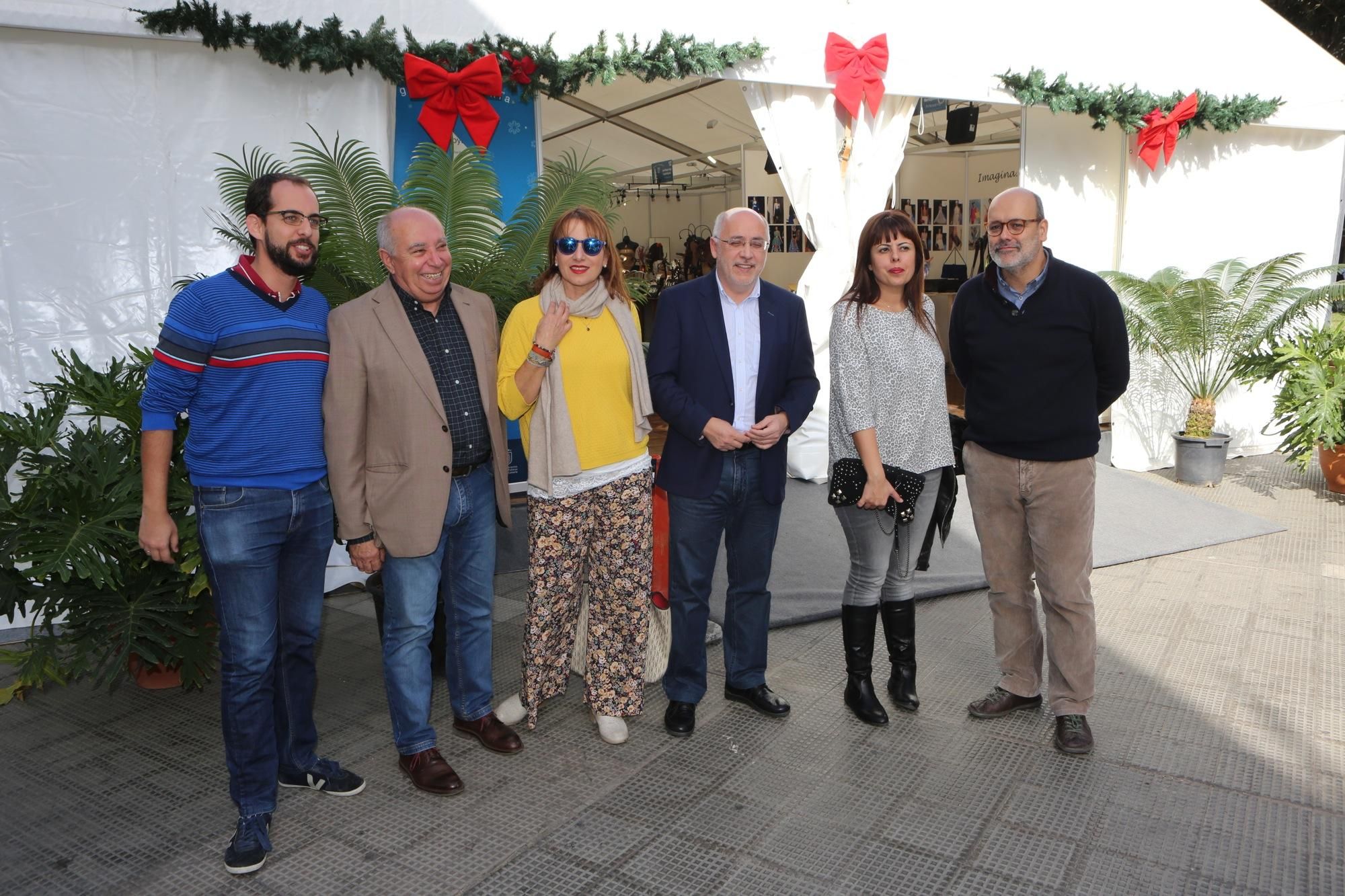 La 22ª Feria de Artesanía, en el Parque de San Telmo (Las Palmas de Gran Canaria).