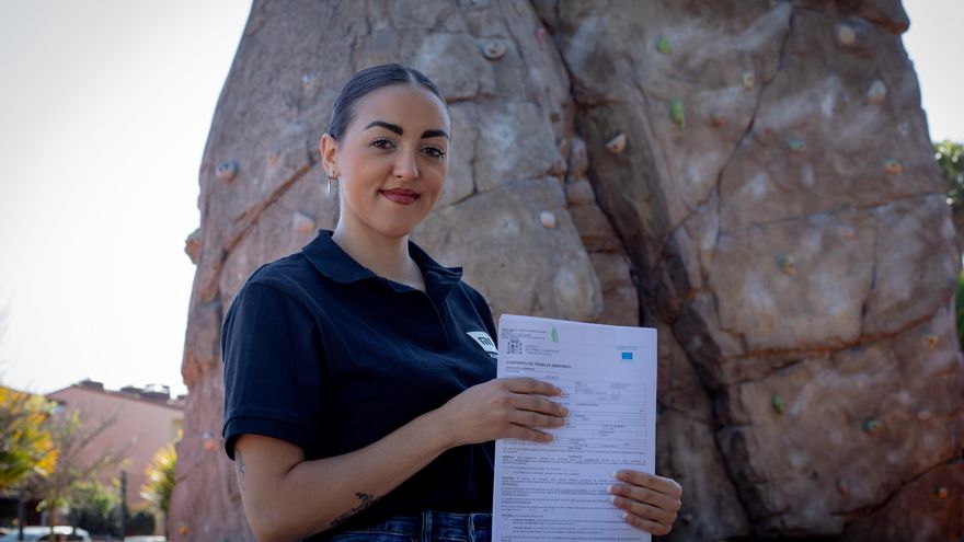 Jóvenes que pasan a indefinidos tras la reforma laboral: “Se acabó la ansiedad continua para ver si me renuevan”