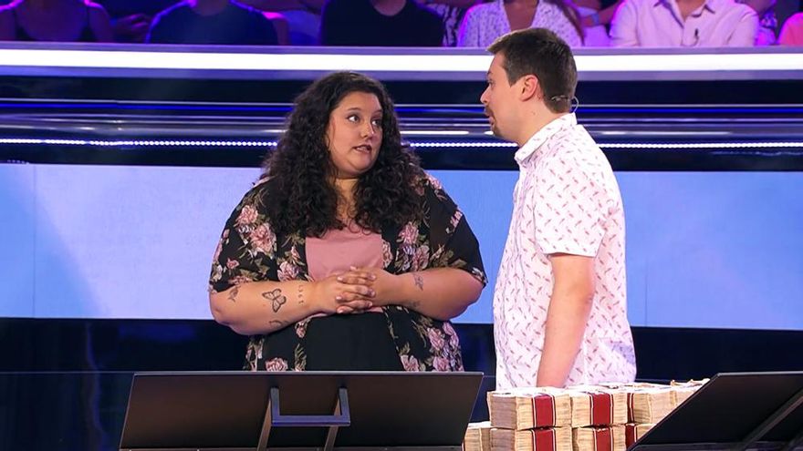 Sorpresa en 'Atrapa un millón' con los planes de boda de una pareja: "No estaba informado de esto"