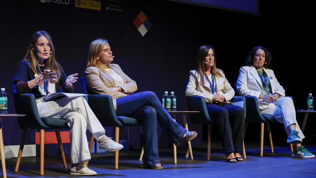 Lecciones de la dana en salud mental: "Los afectados no necesitan un psiquiatra, necesitan una comunidad fuerte que los proteja"