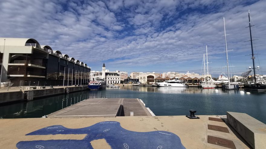 El Puerto de València recauda de las empresas de la Marina una nueva tasa del 3% de su facturación que se suma al canon