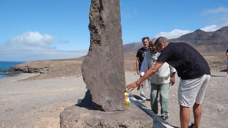 Homenaje en Fuerteventura a los nueve jóvenes que murieron en el primer naufragio de la ruta migratoria canaria