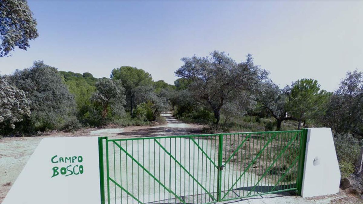 Entrada a Campo Bosco.