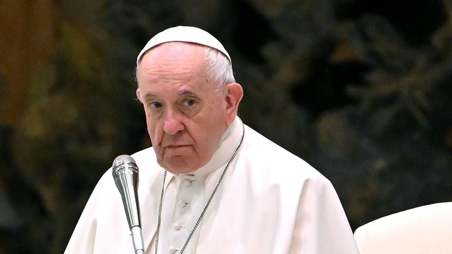 El papa condena las "crueldades siempre más horrendas" como masacre de Bucha