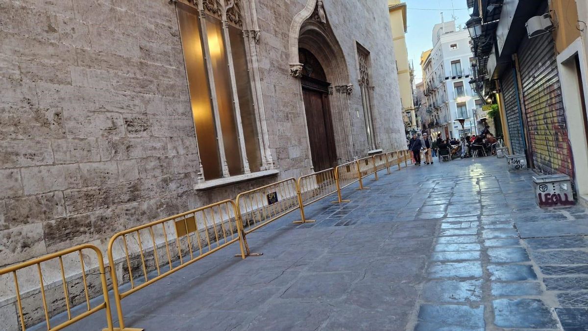 Vallado habilitado en la Lonja.