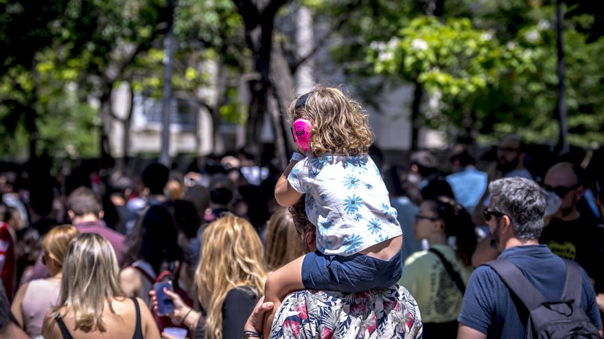 Tomavistas es un festival que acoge y cuida a los niños y niñas, con entradas con precios especiales para ellos y lugares donde se pueden sentir a gusto mientras disfrutan de la música.