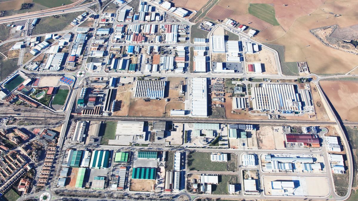 Muere un trabajador en Manzanares tras ser golpeado en la cabeza por el gancho de una grúa